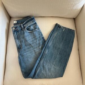 Abercrombie High Rise Ankle Mom Jean